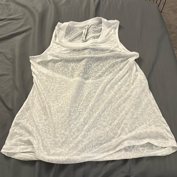 Lorna Jane Tank - Picture 1 of 4